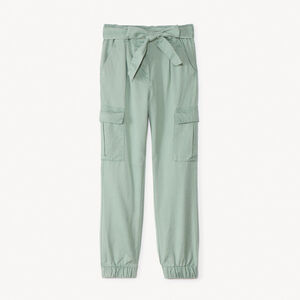 Pantalón cargo de sarga con cinturón para niña 