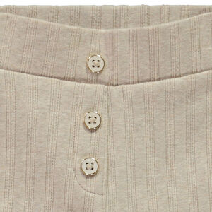 Pantalones cortos de punto con botones decorativos para niña 