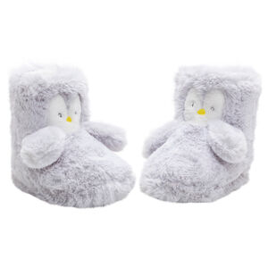 Pantuflas de pingüino de peluche con detalles bordados 