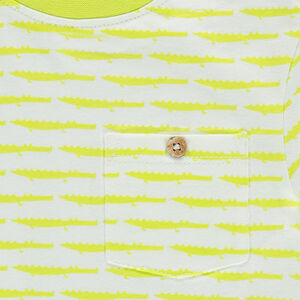 Camiseta de manga corta de punto con rayas de fantasía y bolsillo 