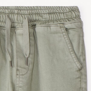 Jogger de jeans con bolsillos cargo niño 