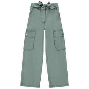 Pantalón cargo de tela con cinturón para niña 