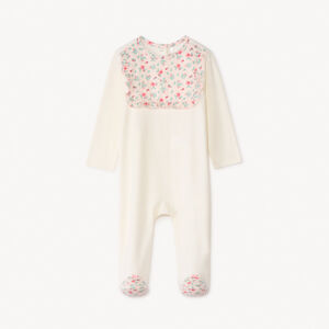 Pijama de interlock con pechera de flores para niña bebé 