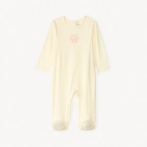 Pijama de jersey con bordado para niña. 