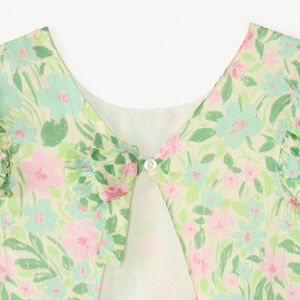 Ropa de niña con mangas cortas, estampada de flores y abertura en la espalda. 