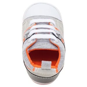 Zapatillas de tela con cordones y detalles que contrastan 