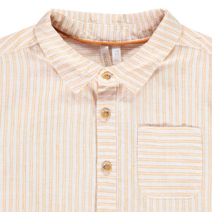 Conjunto camisa rayas y pantalón cargo 