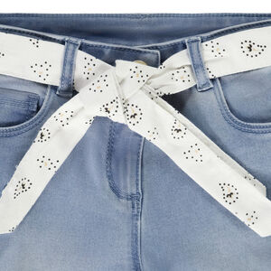 Jean slim con cinturón estampado para anudar para niña 