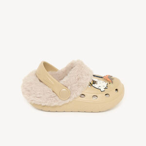 Zapatillas de niño estilo zueco forradas con parche. 