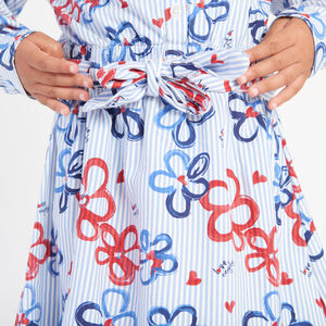 Vestido de niña de manga larga con rayas y estampado de flores 