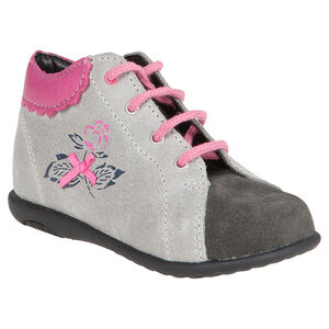 Botas bajas con cordones de cuero de color rosa con flores y lazo 