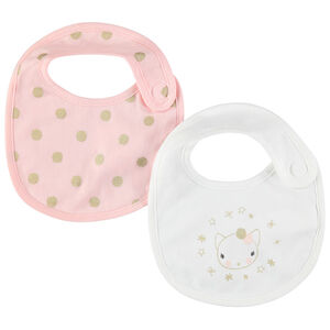 Pack de 2 baberos cortos con estampado de lunares dorados y motivo de gato dorado. 