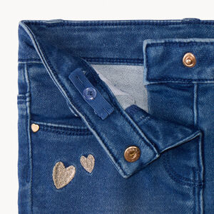 Jeans slim bordados corazones dorados para bebé niña  Main Jeans slim bordados corazones dorados para bebé niña