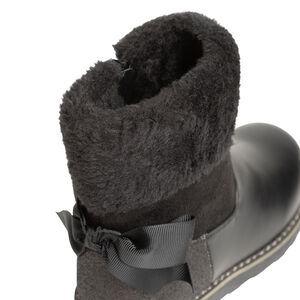 Botines negros juego de texturas aplique purpurina y lazo  Main Botines negros juego de texturas aplique purpurina y lazo