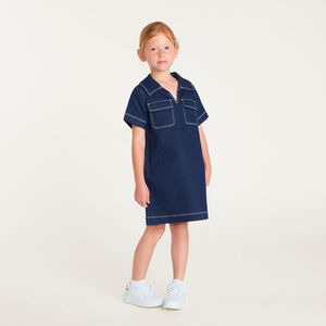 Vestido de mezclilla para niña con mangas cortas y cuello en V. 
