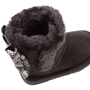 Botines forrados con lazo en la parte posterior para niña. 