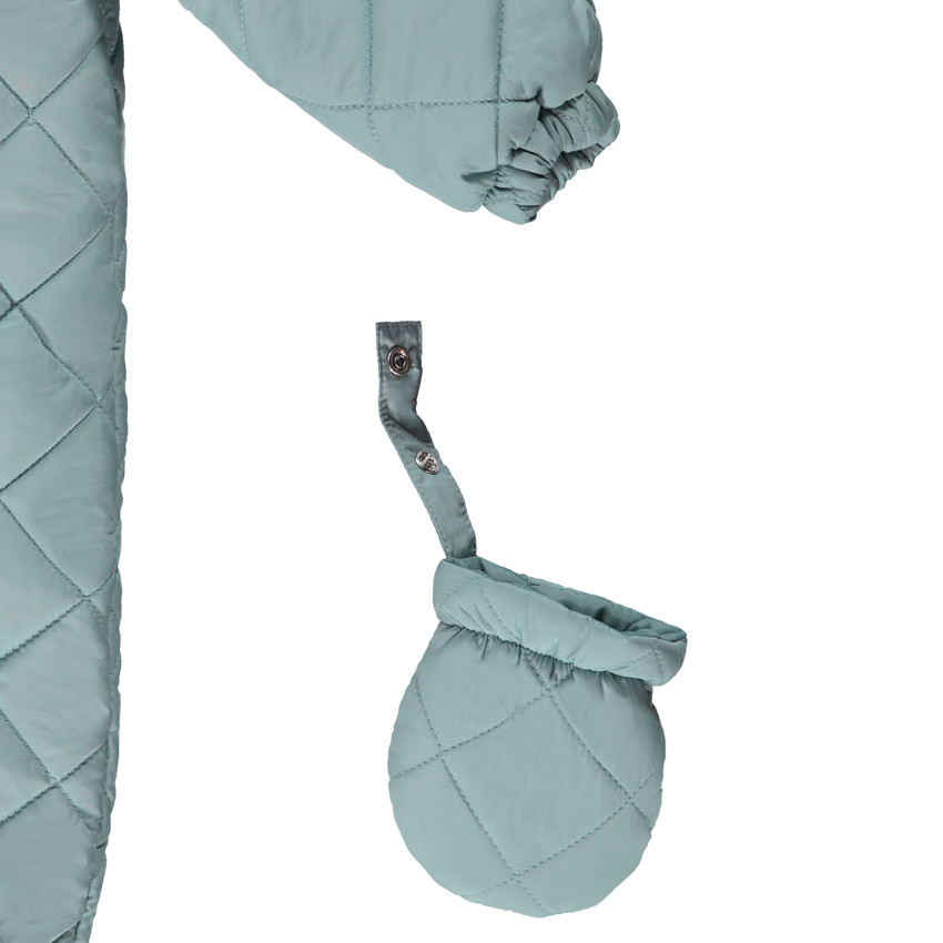 Pelele acolchado a cuadros para bebé niño con acabados diferentes según la edad 