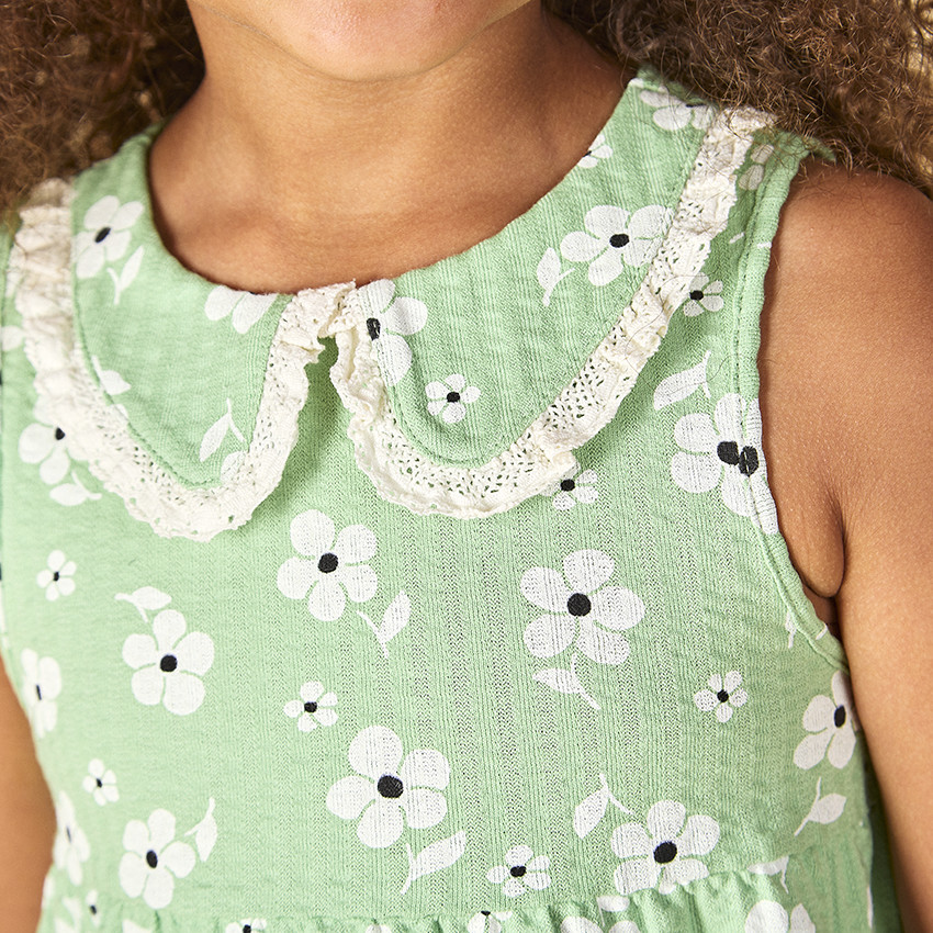Vestido sin mangas estampado flores con cuello claudine niña 