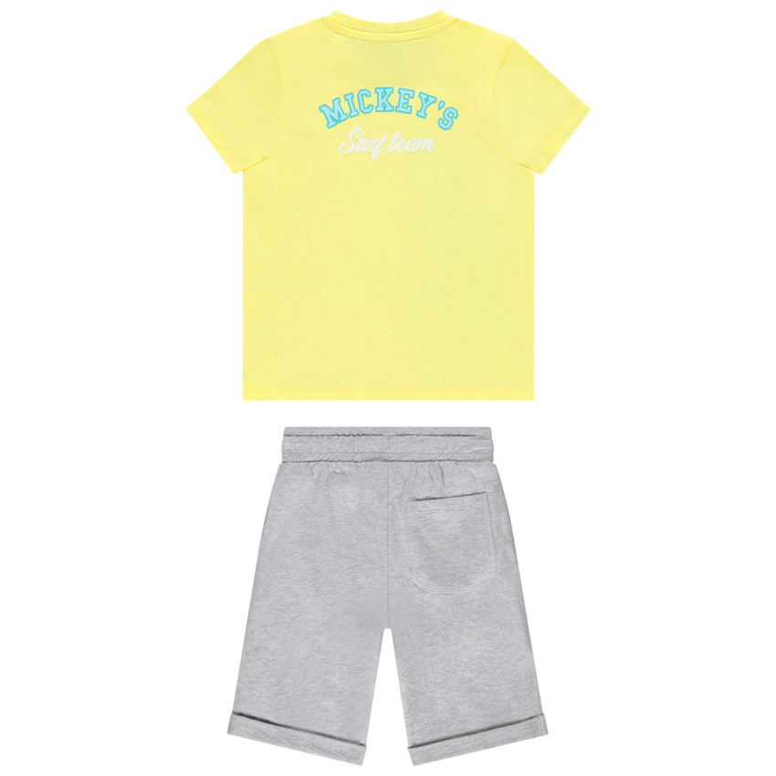 Conjunto camiseta + bermudas  Additional Conjunto camiseta + bermudas