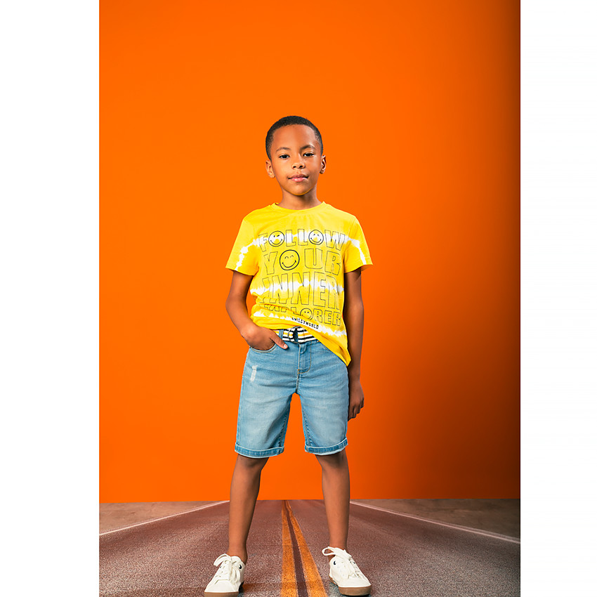 Bermuda en jean délavé avec ceinture pour garçon 