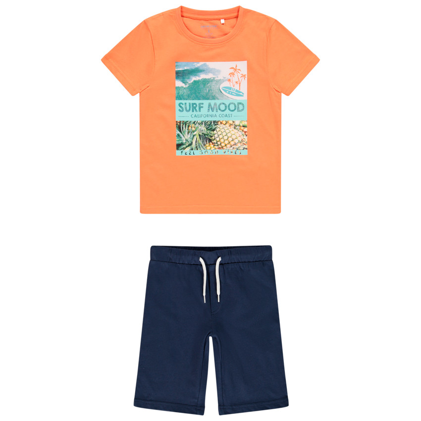 Pijama de niño con camiseta de manga corta y pantalón corto 