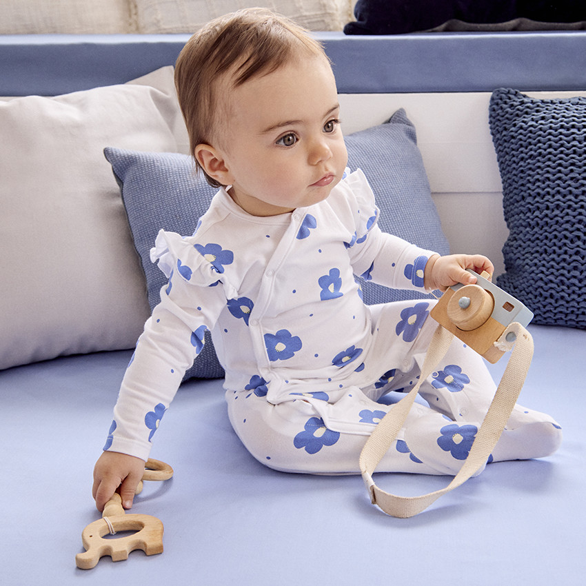 Lote de 3 peleles florales para bebé niña con diferentes aperturas según la edad 