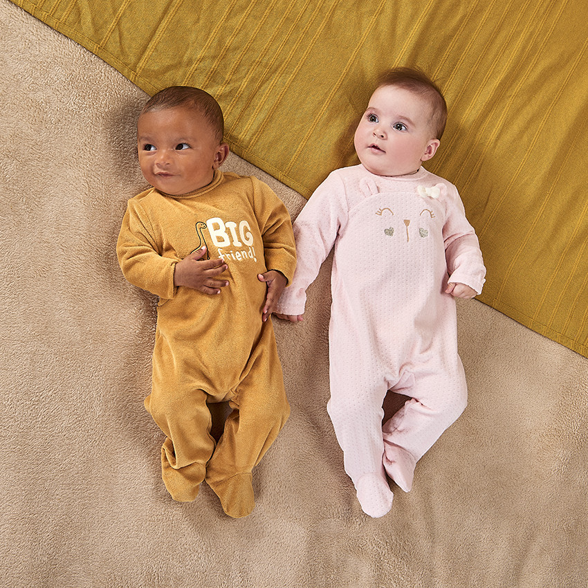 Pelele de terciopelo con estampado fantasía para bebé niño  Additional Pelele de terciopelo con estampado fantasía para bebé niño