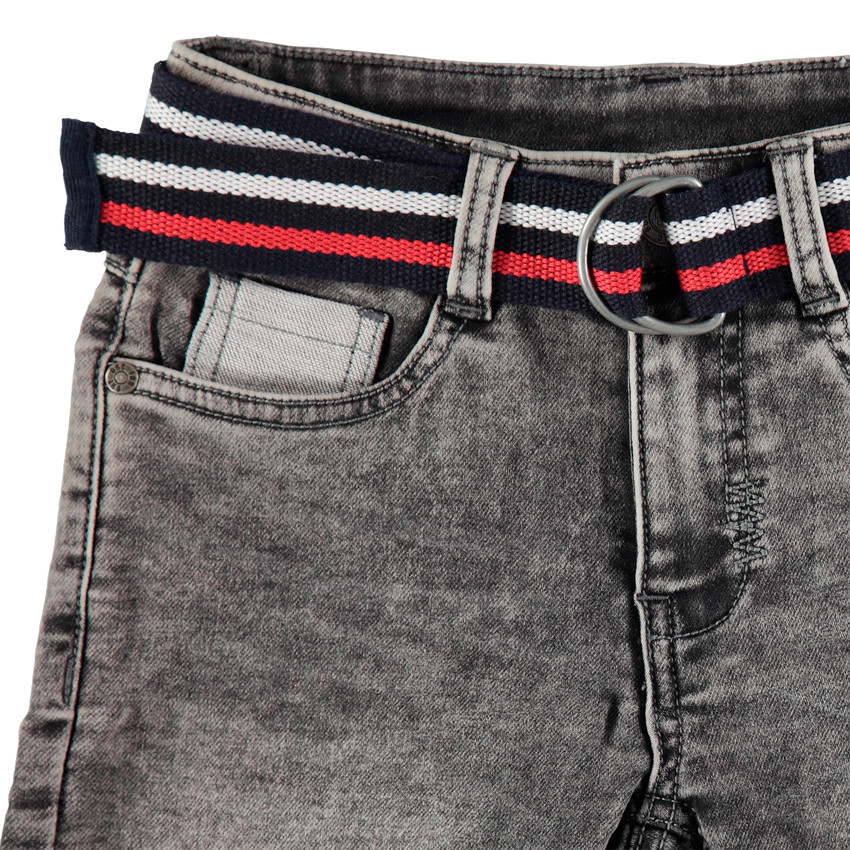 Bermudas de felpa con efecto vaquero y cinturón de rayas con personaje bordado 