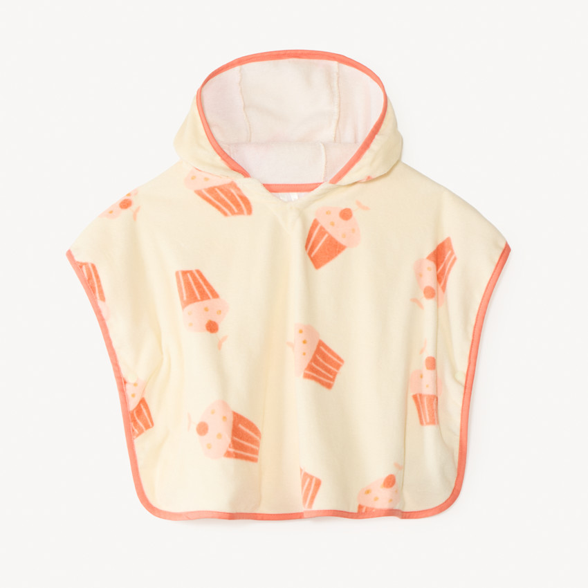 Capa de baño con capucha estampada de cupcakes para niña. 