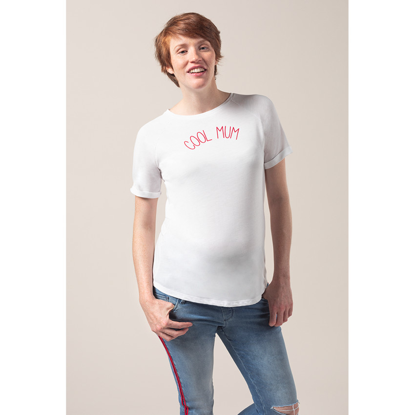 Camiseta premamá de manga corta con mensaje estampado 