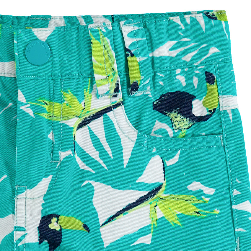 Bermudas de algodón con estampado vegetal y tucanes all over 