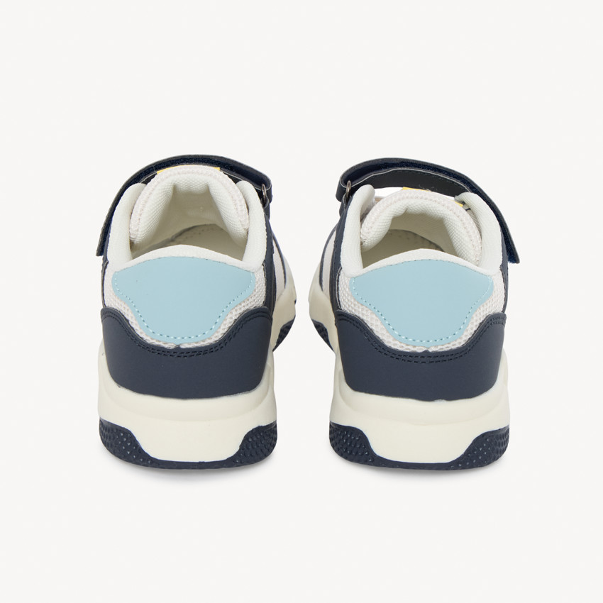 Zapatillas deportivas de niño con velcro de malla 