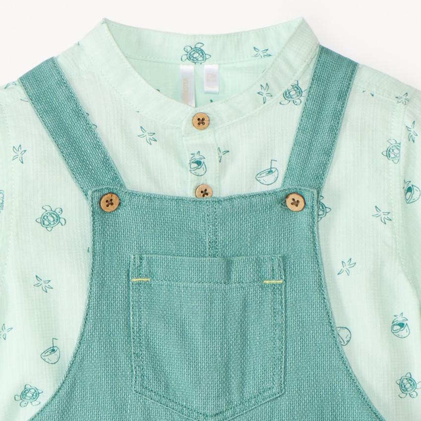 Conjunto corto de 2 piezas, camisa de cuello mao y tirantes para bebé niño. 
