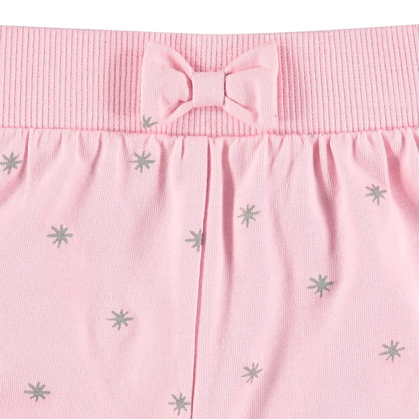 Conjunto con camiseta con estampado de princesa y pantalón corto con estrellas estampadas 