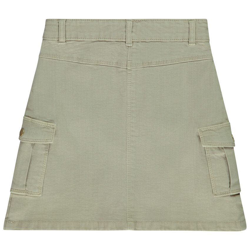 Falda de mezclilla overdye con bolsillos tipo plastrón para niña 