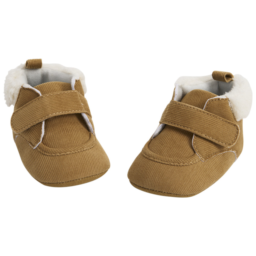 Botines de terciopelo de canalé con cuello de sherpa para bebé niño 