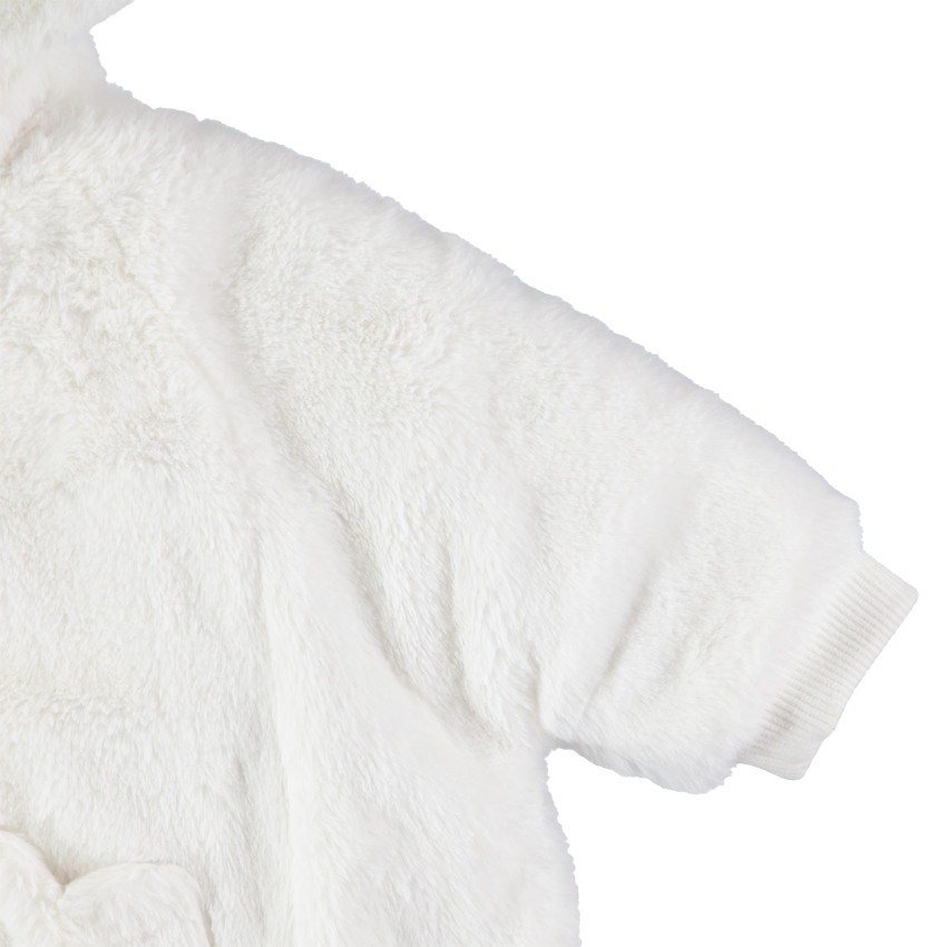 Chaqueta de borreguillo con capa, capucha y orejas de relieve 