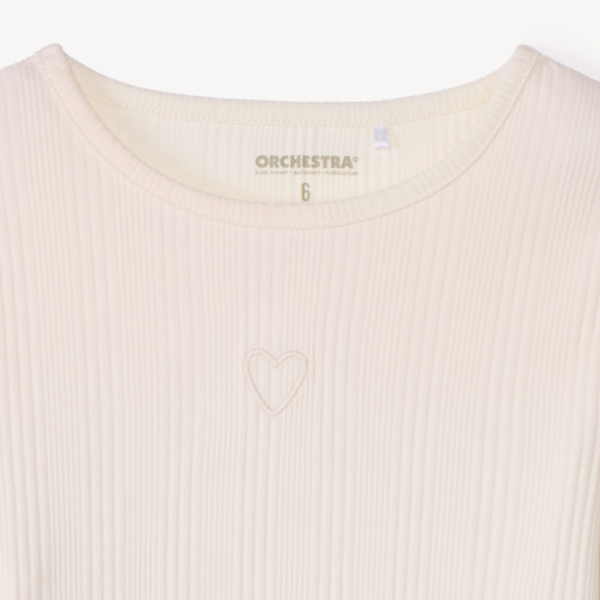 Camiseta de manga larga de canalé con corazón bordado niña 
