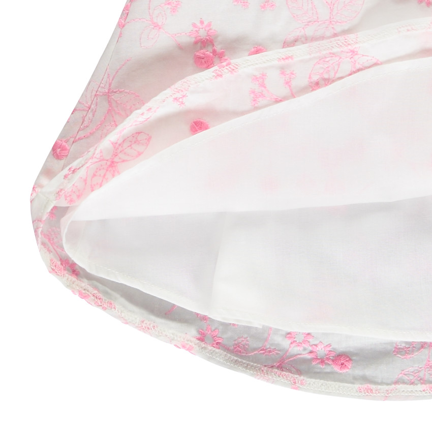 Vestido de manga corta en bordado inglés para niña.  Additional Vestido de manga corta en bordado inglés para niña.