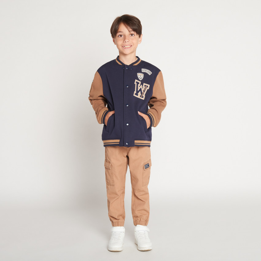 Pantalón cargo liso con bolsillos niño 