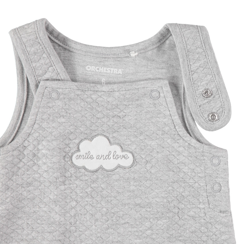 Peto largo de felpa con cruces y dibujo de nube 