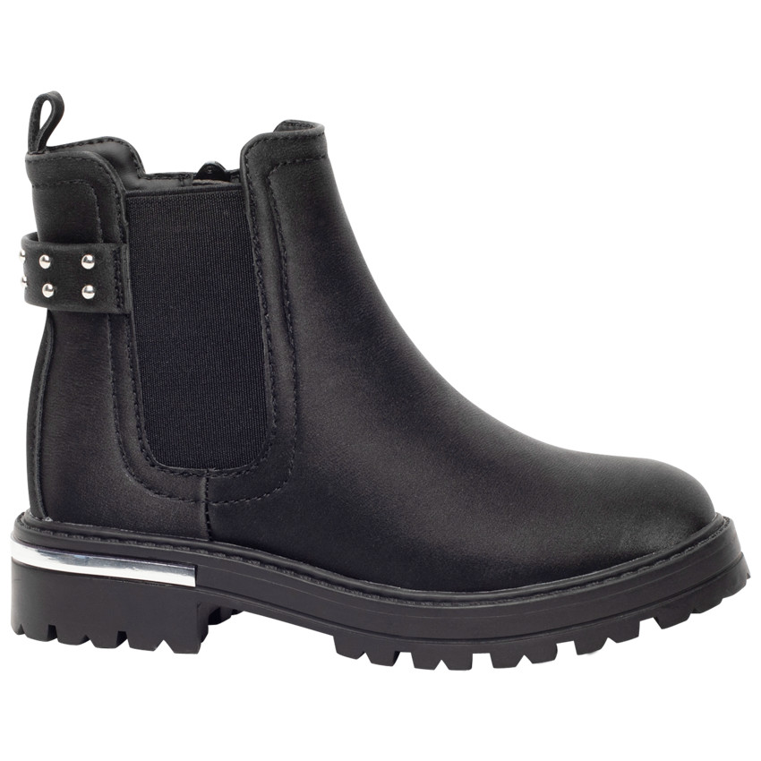 Botines con suela chunky y tira con tachuelas niña 