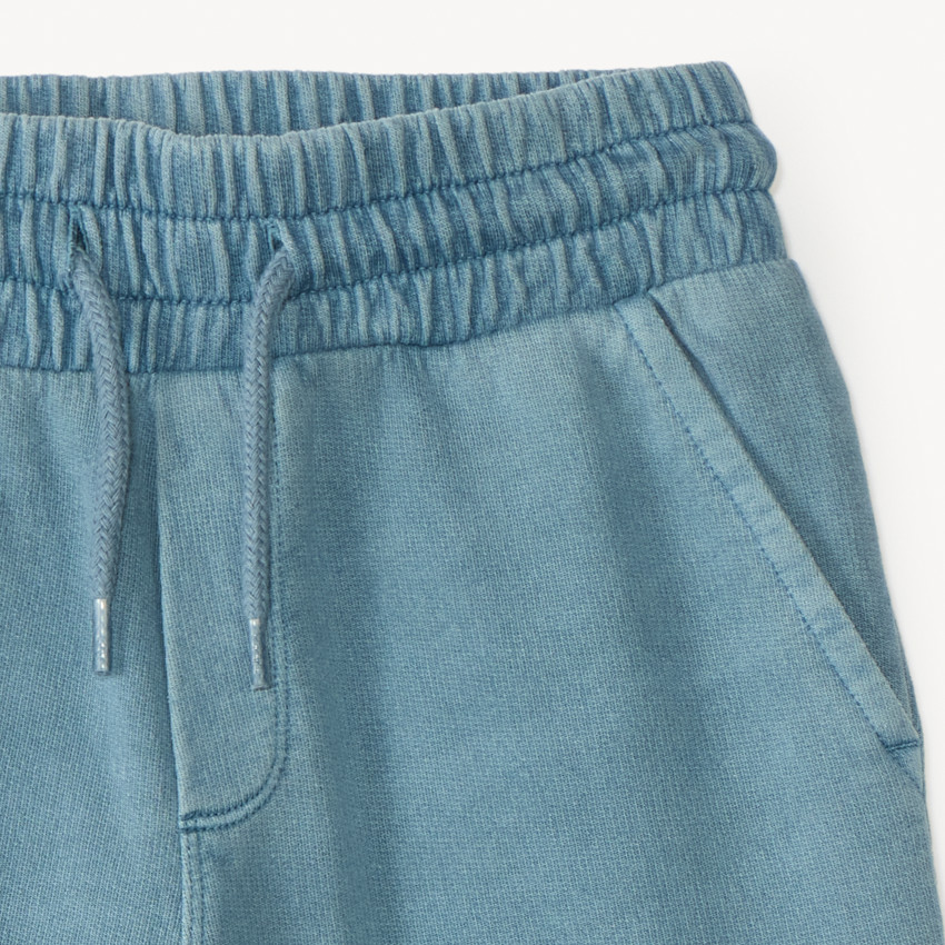 Bermudas de felpa con bolsillos para niño 