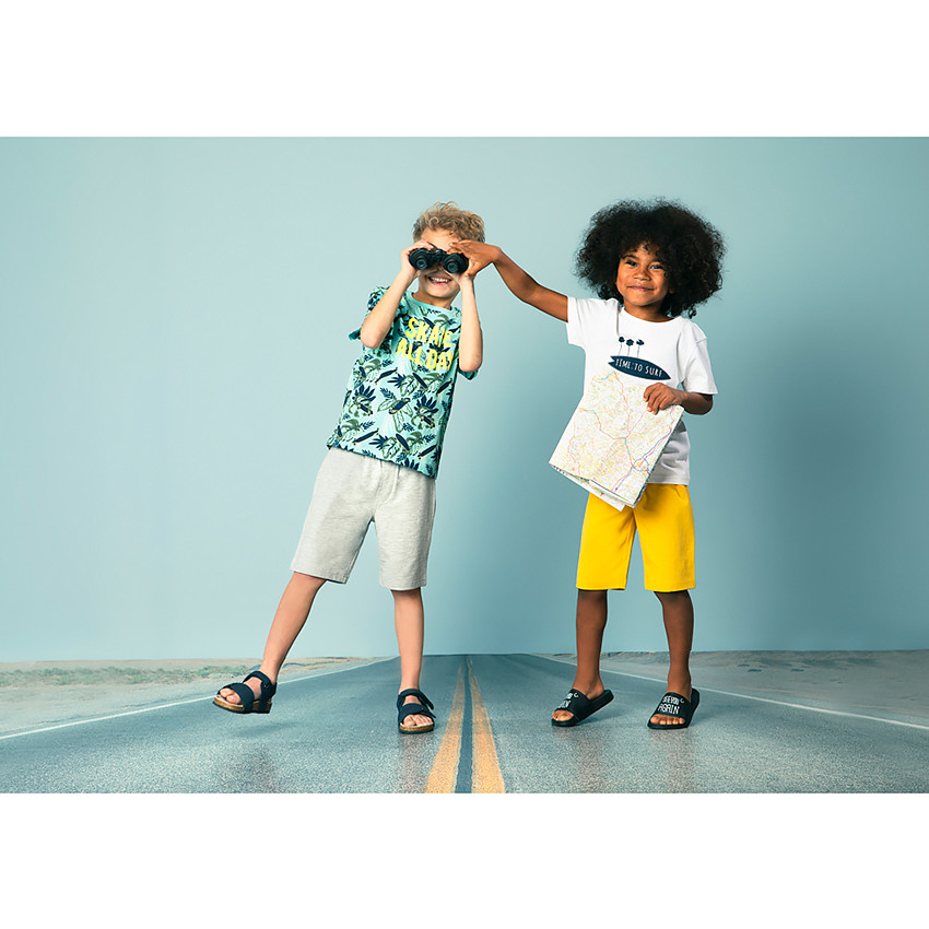 Conjunto de playa camiseta y short para niño 