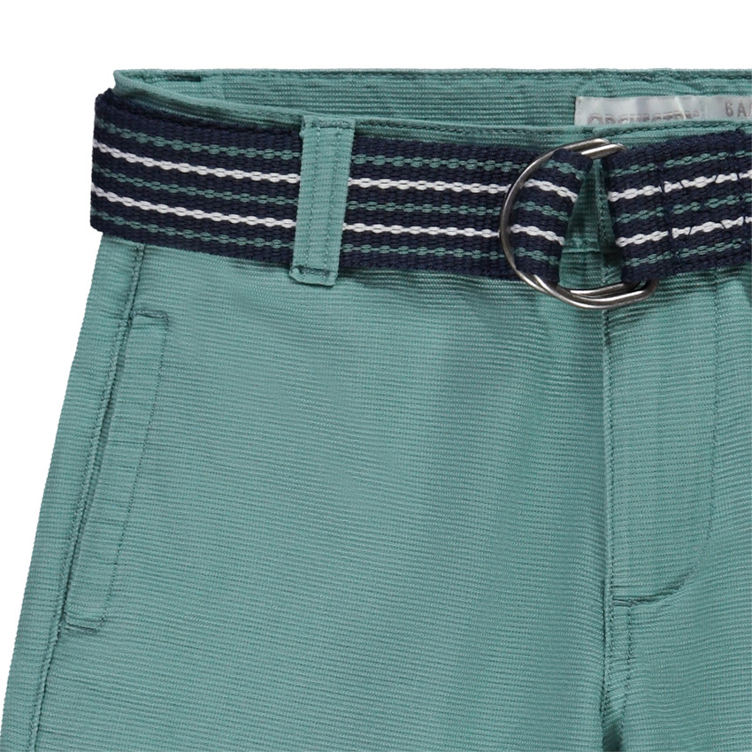 Pantalón de lona con cinturón de rayas y doble hebilla para niño 