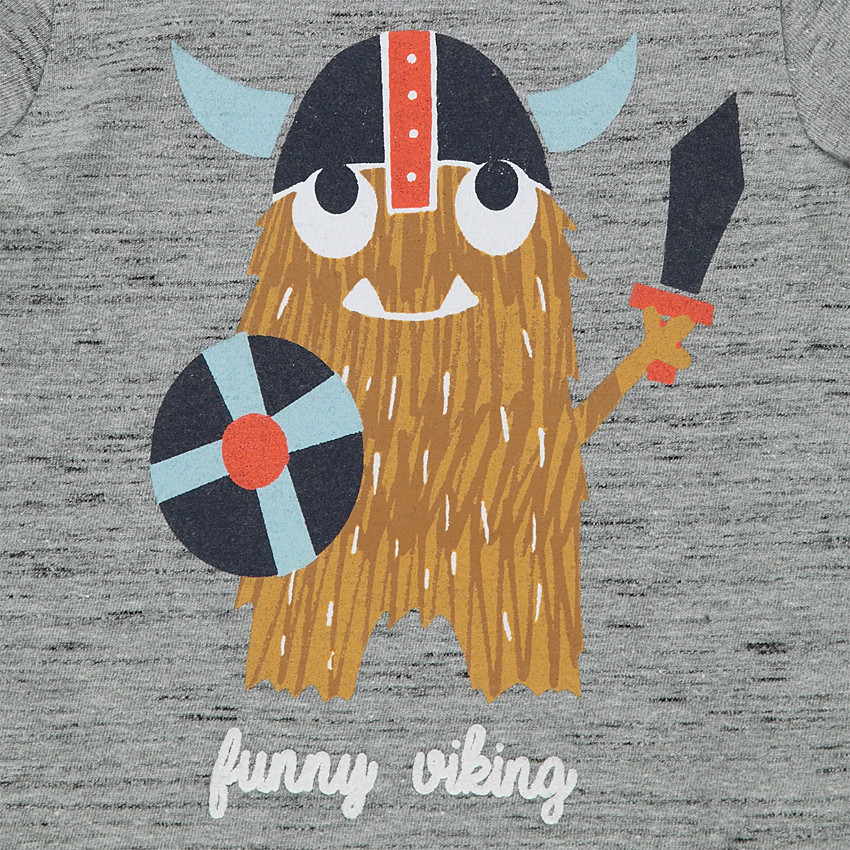 Camiseta de punto de manga corta con vikingo estampado 