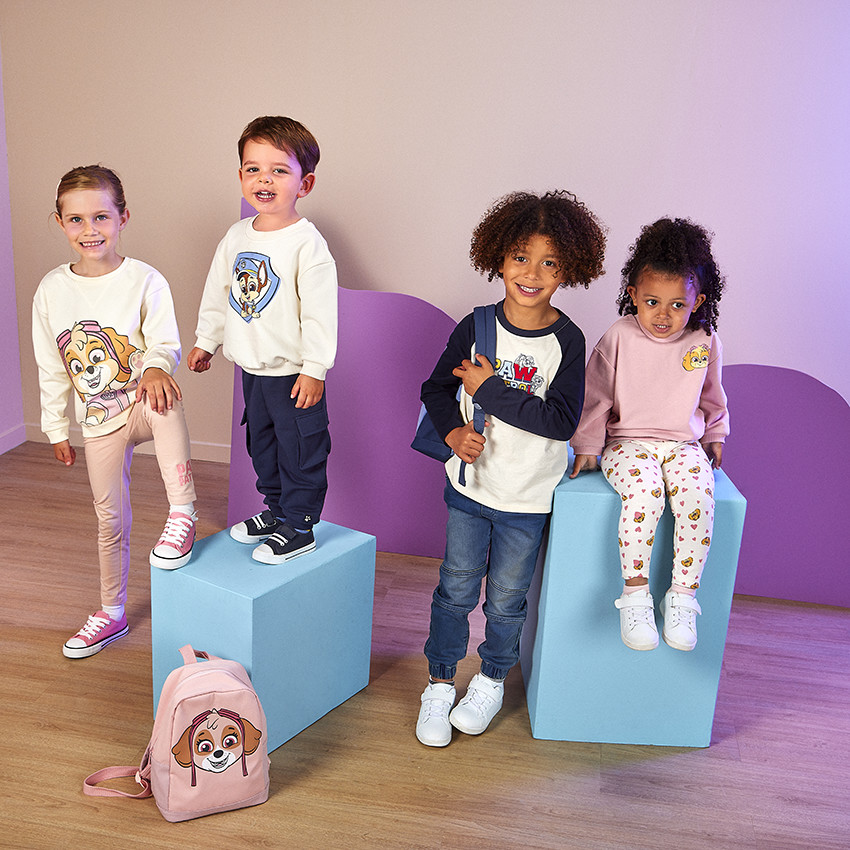 Conjunto de jogging estampado de Stella Pat Conjunto de jogging estampado de Stella Pat