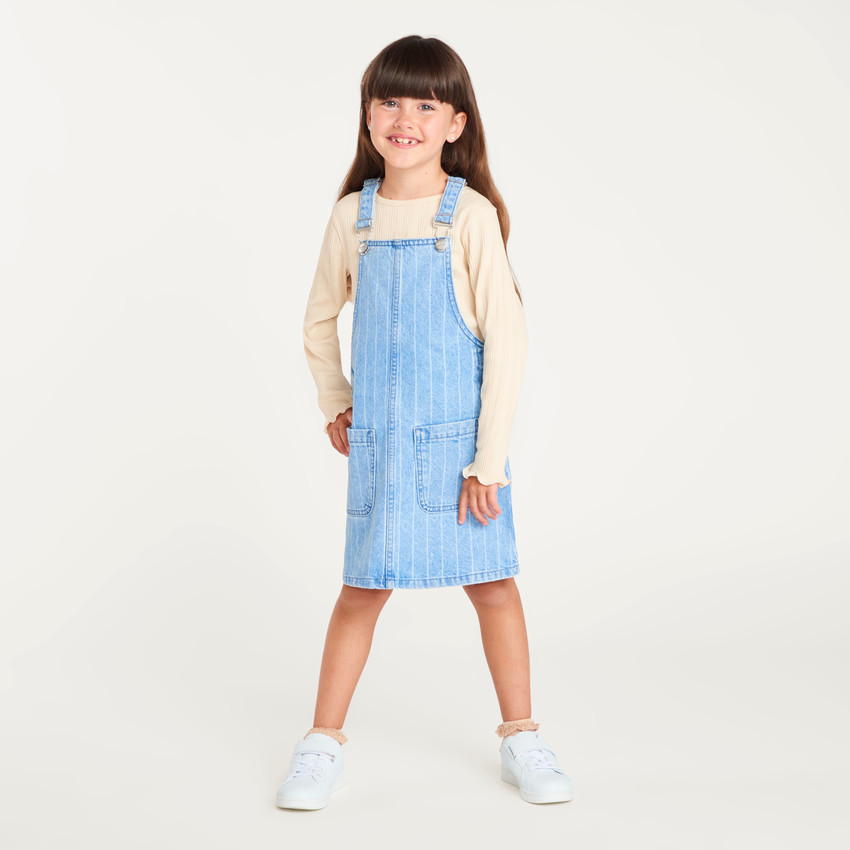 Vestido de tirantes para niña de denim 