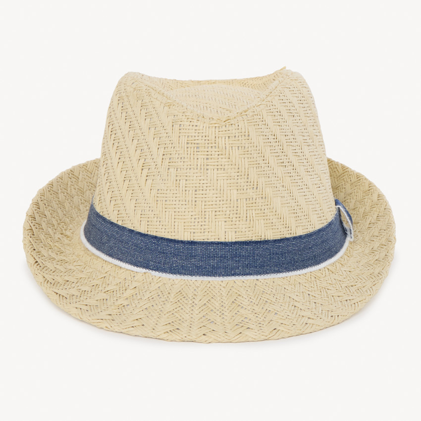 Sombrero trilby de paja con cinta para niño. 