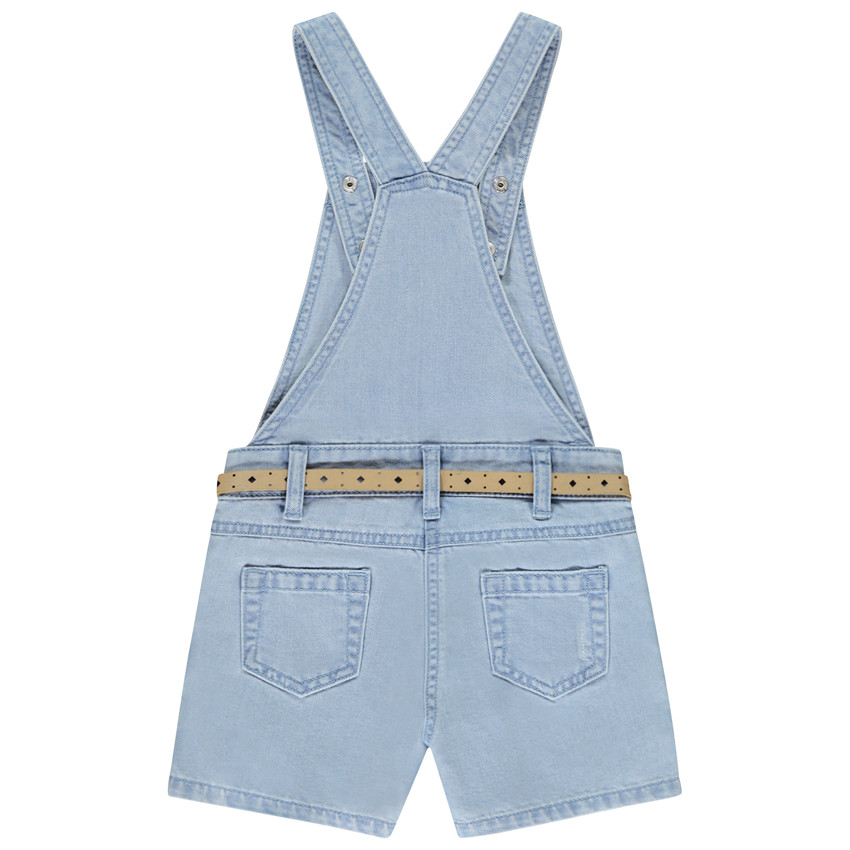 Salopette corta de mezclilla con cinturón calado para niña 